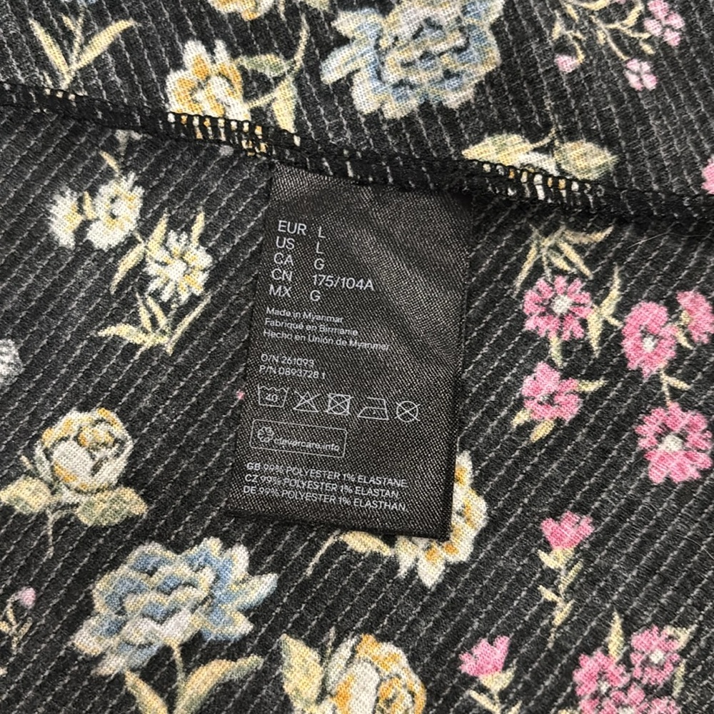 Floral Black Dress - Picture 7 of 7
